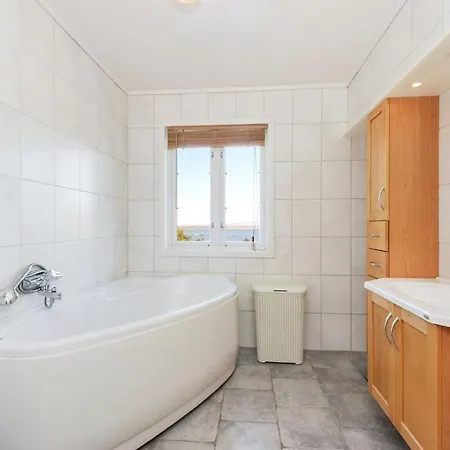 Flemsoy منزل للإقامة Ålesund